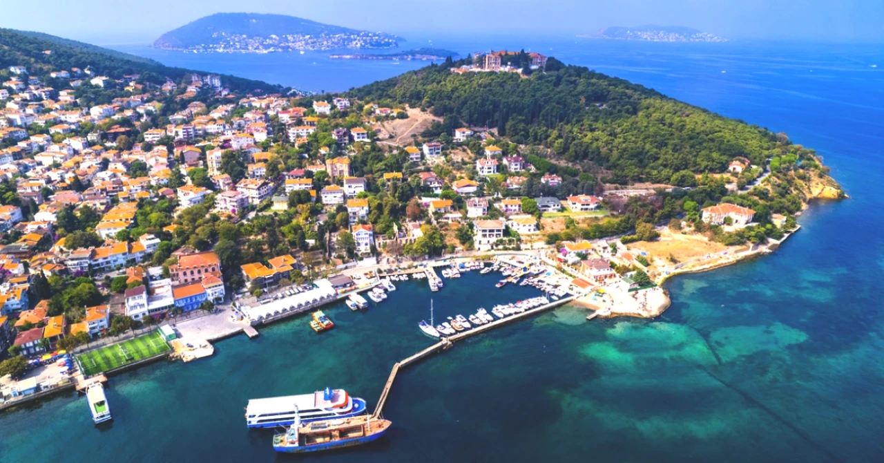 Marmara'nın Keşfedilmemiş 8 Adası: Tatilinizi Şahane Kılacak Rehber!