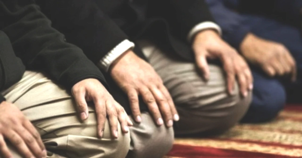 Cuma Namazı Kılmanın Yolları: Kaç Rekat, Hangi Dua ve Sureler Okunmalı?